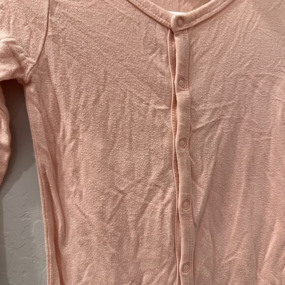 Kyte Baby Peach Snap Romper Pajamas - Picture 3 of 7